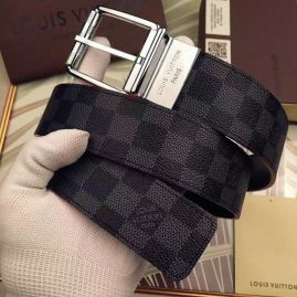 Picture of LV Belts _SKULVBelt38mmX95-125cm7D206088